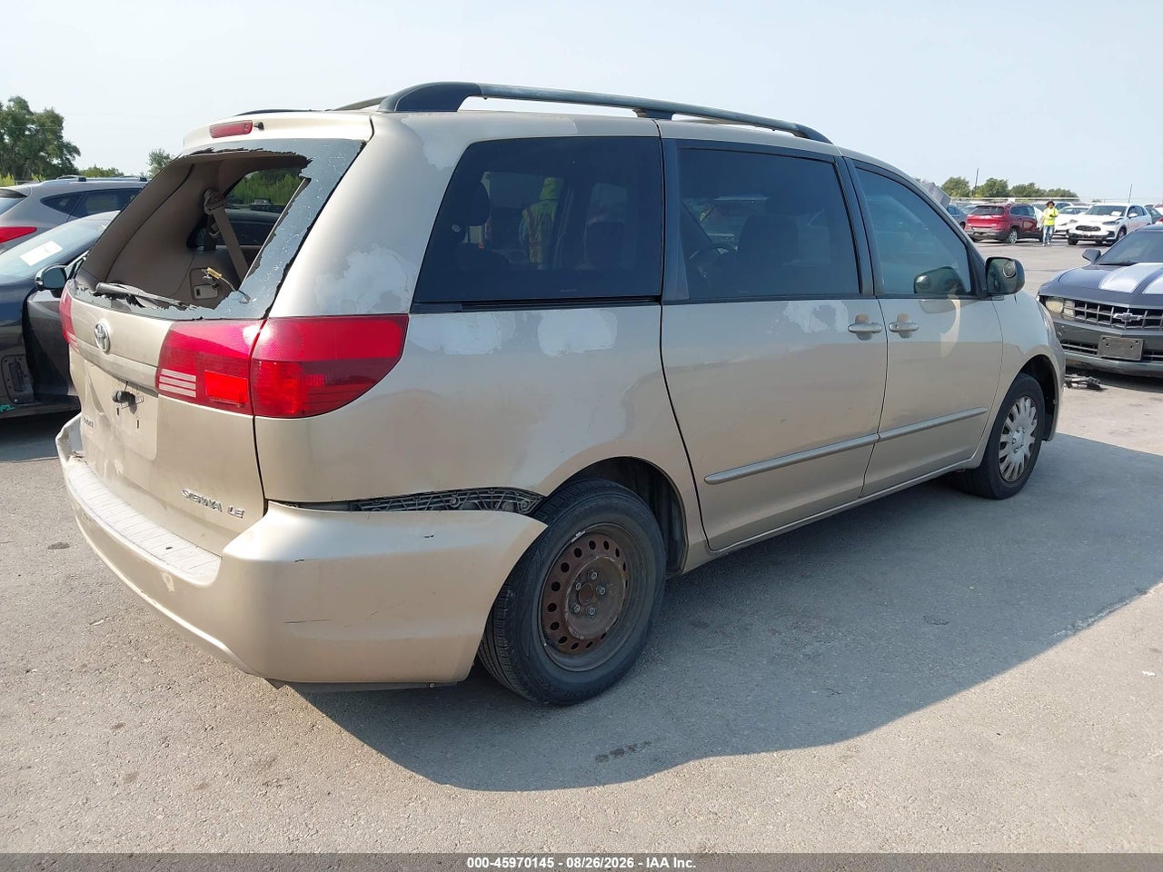 2005 TOYOTA SIENNA LE · 4/11