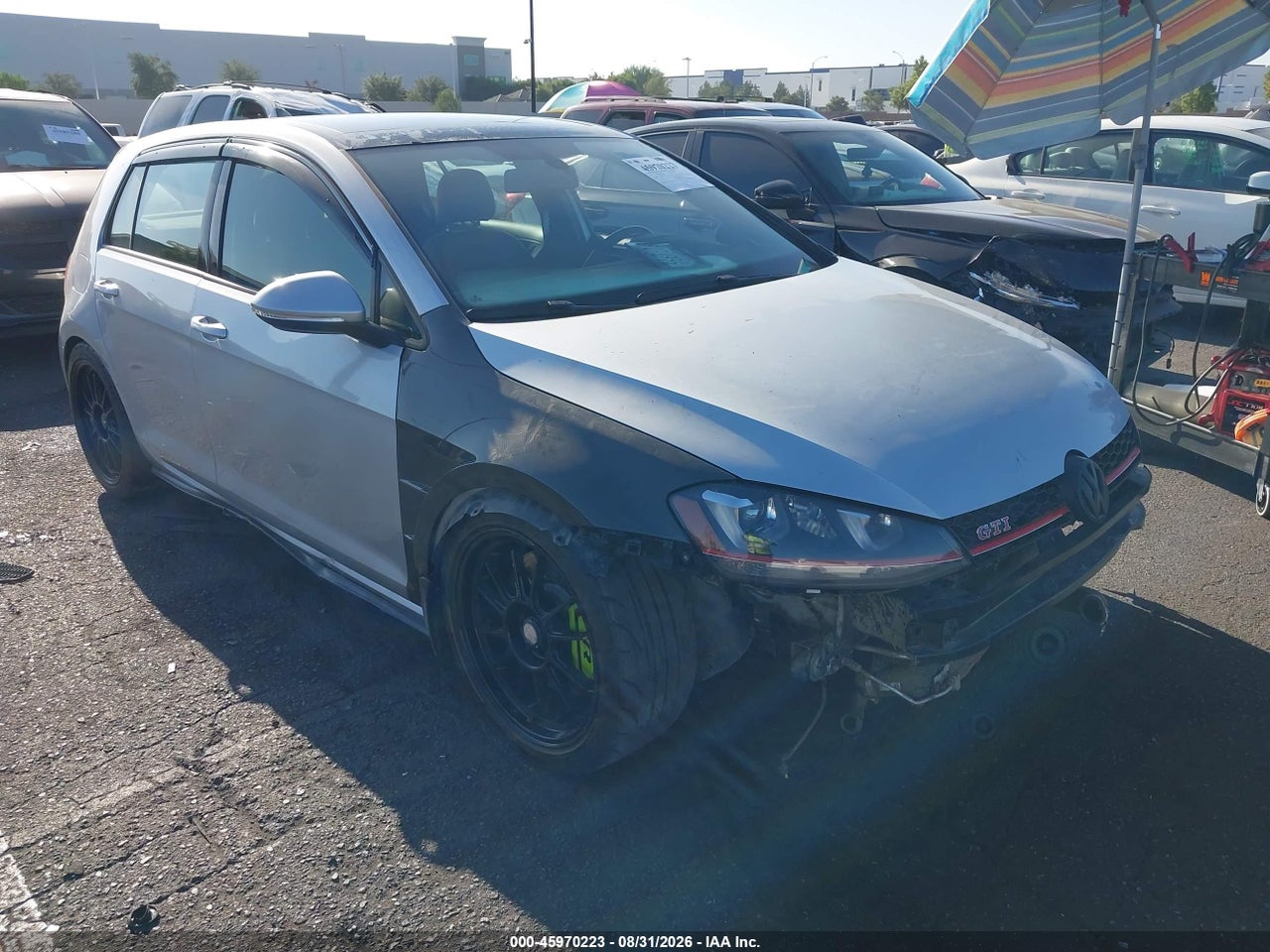 2015 VOLKSWAGEN GOLF GTI 2.0T SE 4-DOOR