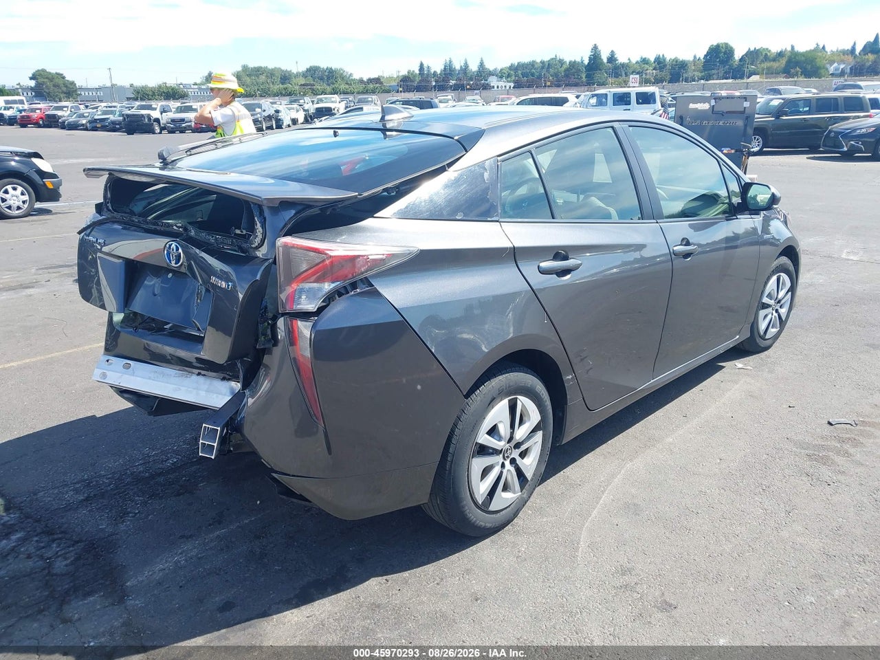 2016 TOYOTA PRIUS THREE · 4/11