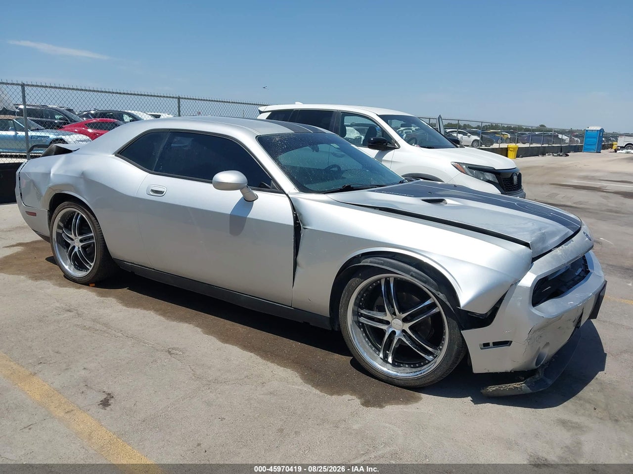 2B3CJ4DV7AH****** · 2010 DODGE CHALLENGER SE