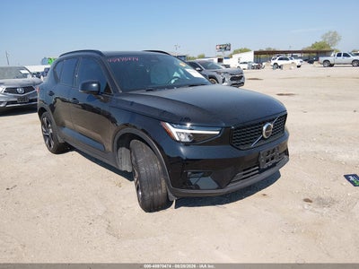 2025 VOLVO XC40 B5 PLUS DARK THEME