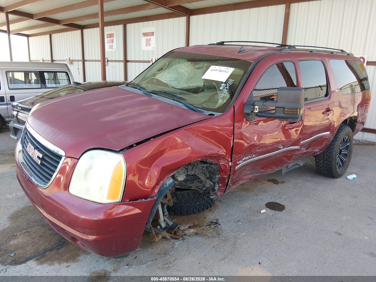 2011 GMC YUKON XL 1500 SLT · 2/10