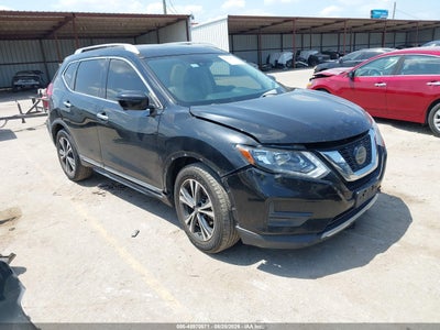 5N1AT2MT3HC****** · 2017 NISSAN ROGUE SL