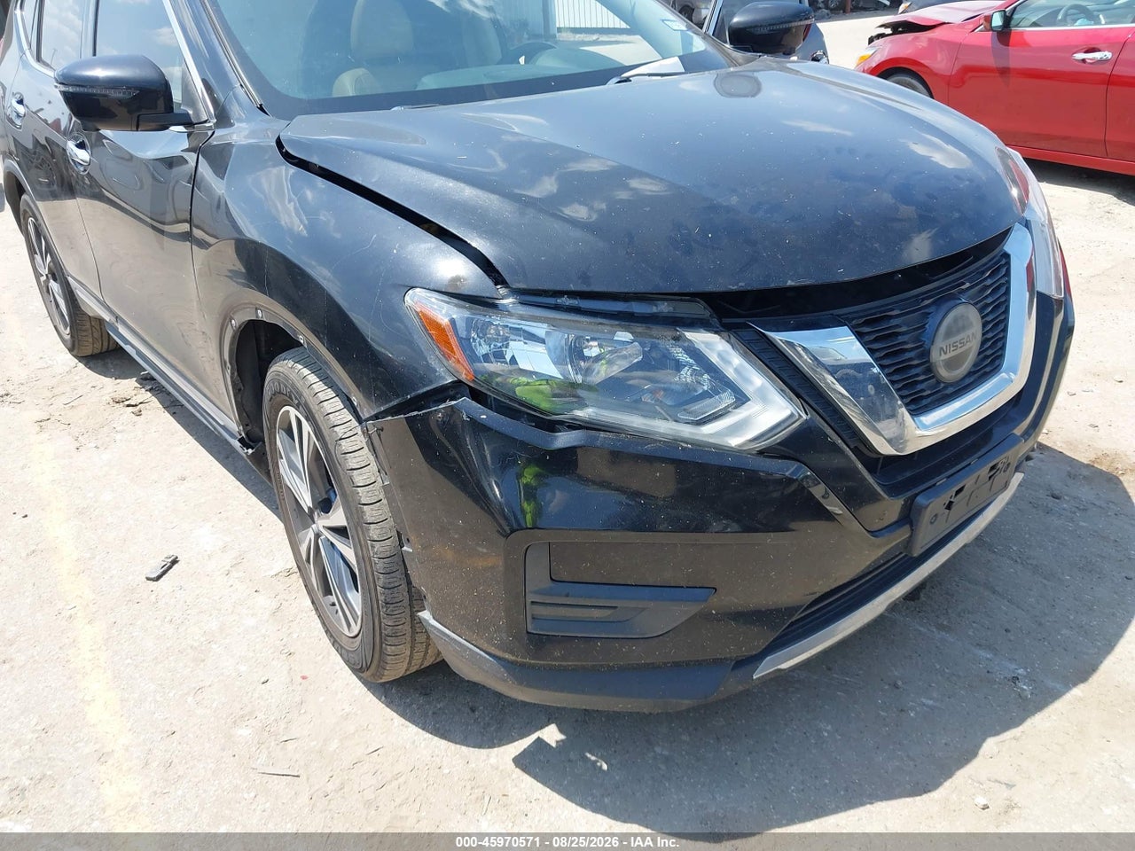 2017 NISSAN ROGUE SL · 6/11
