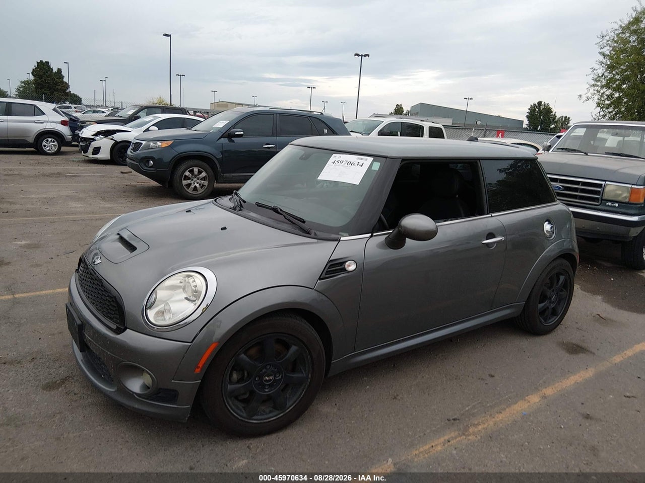 2009 MINI COOPER S   · 2/11