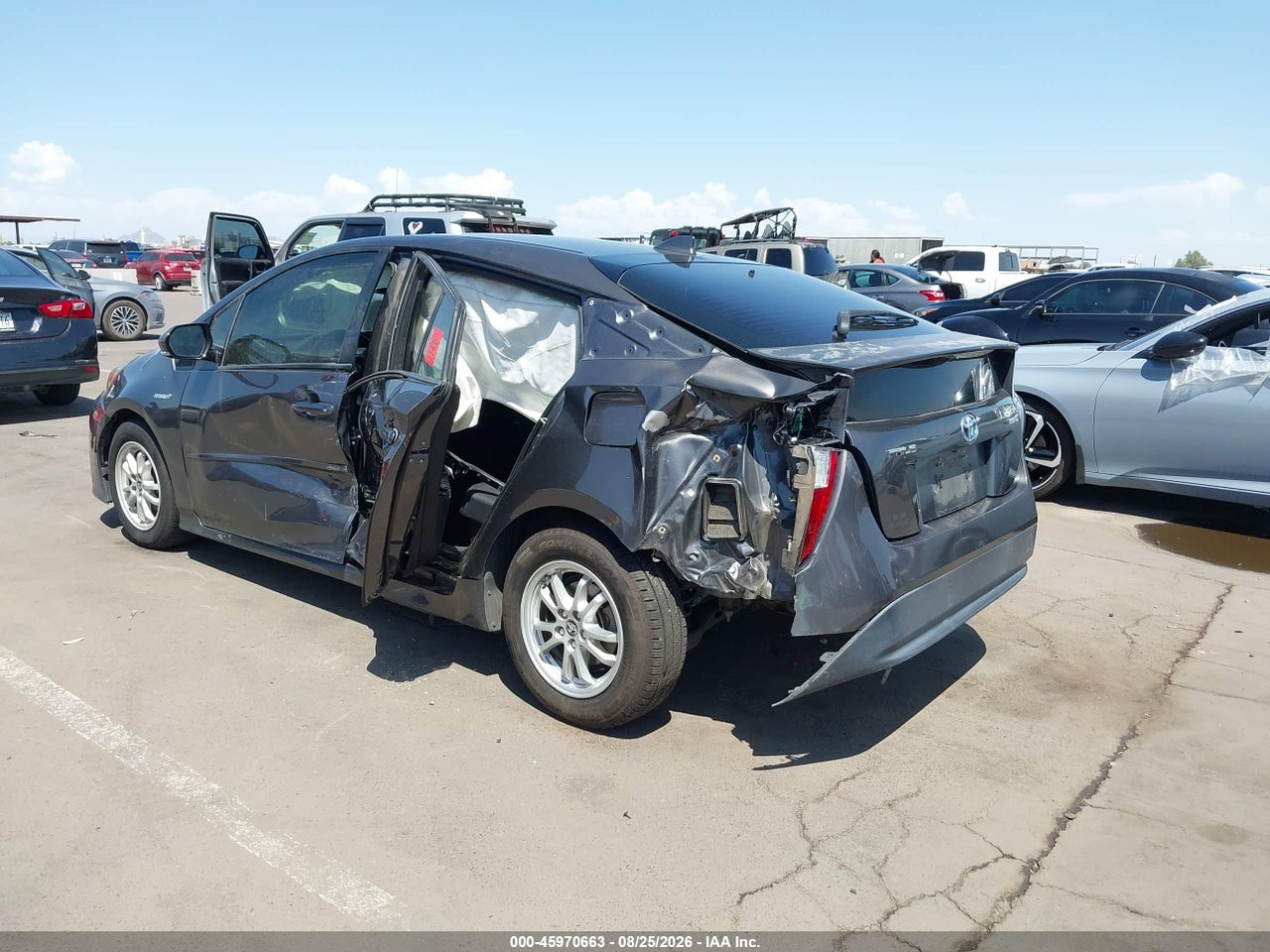 2016 TOYOTA PRIUS THREE · 6/11