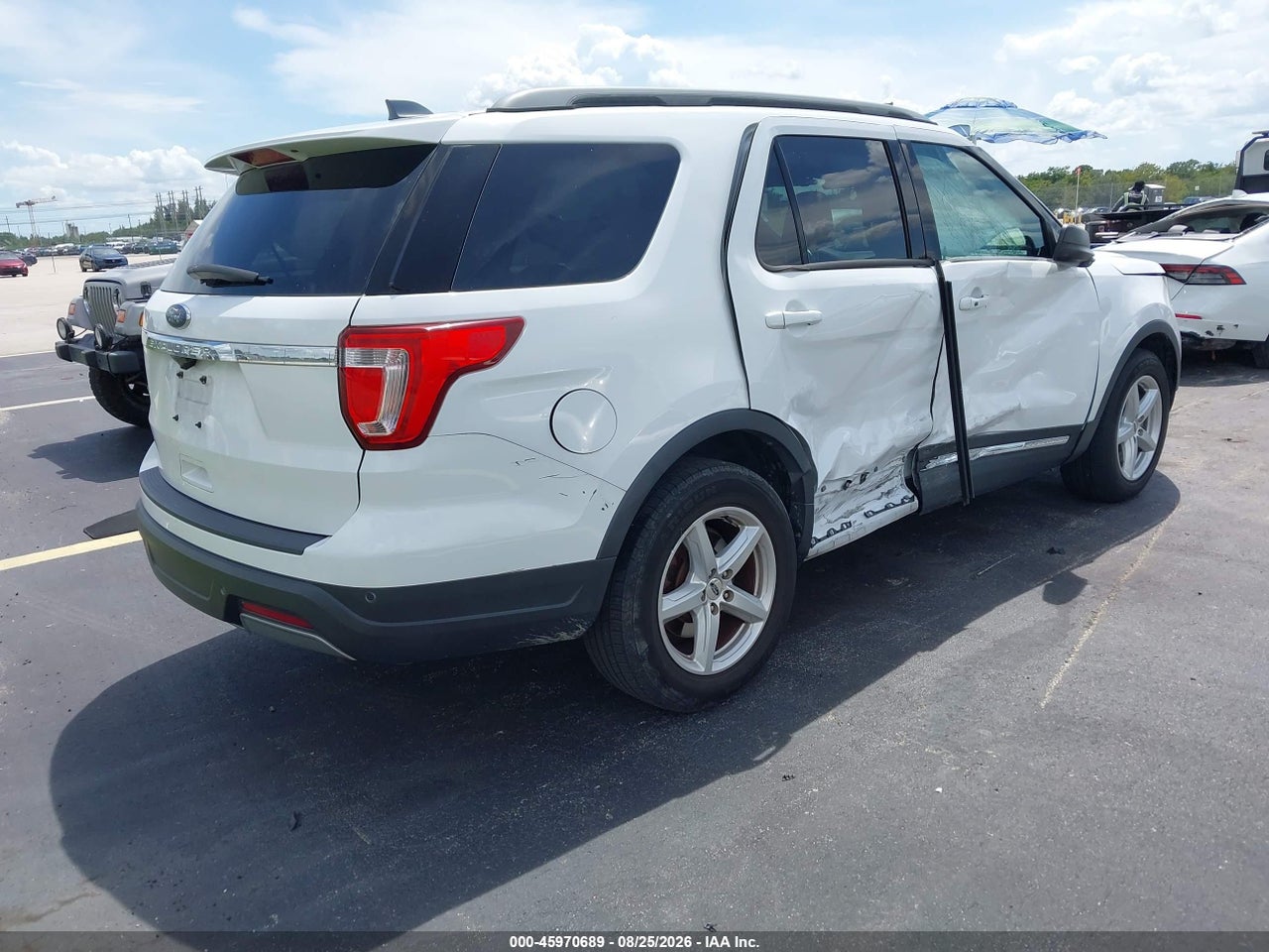 2019 FORD EXPLORER XLT · 4/11