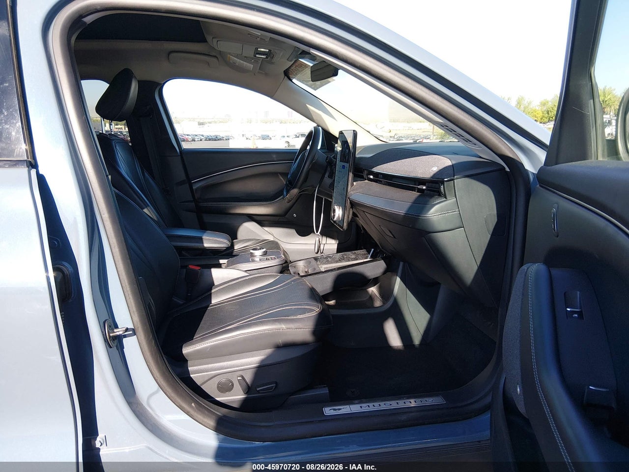 2023 FORD MUSTANG MACH-E PREMIUM · 5/11