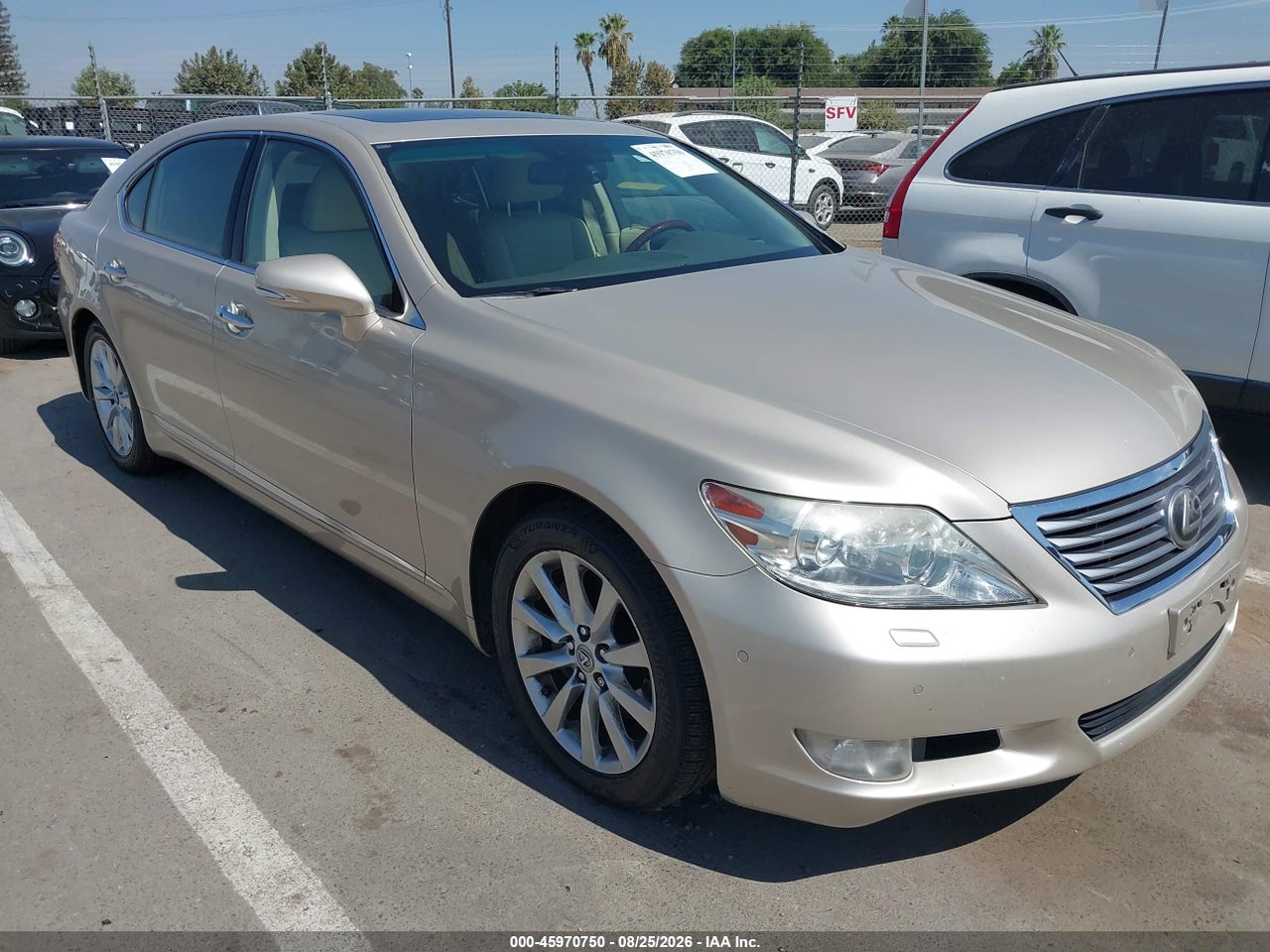 JTHGL5EFXA5****** · 2010 LEXUS LS 460 L