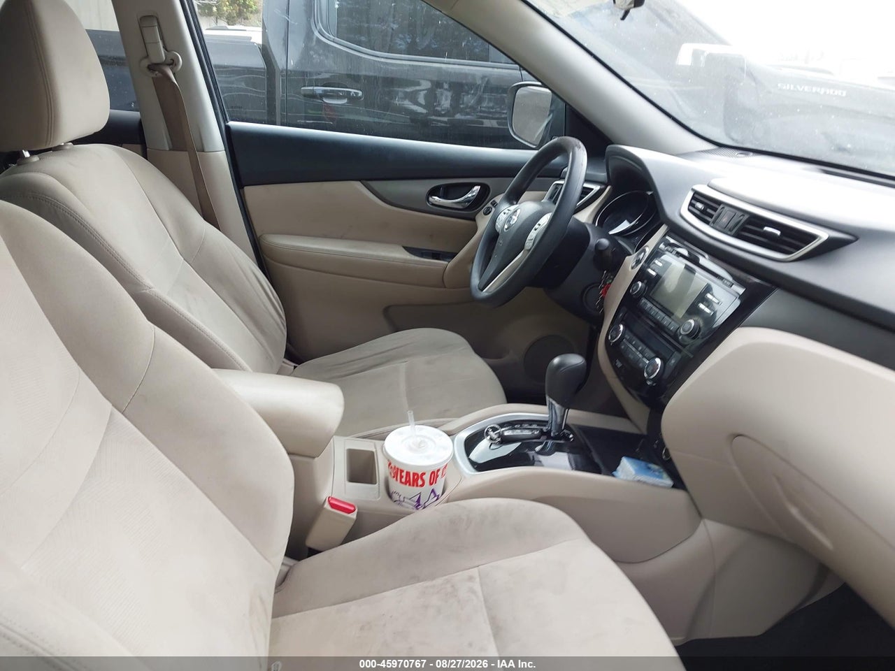 2016 NISSAN ROGUE SV · 5/11