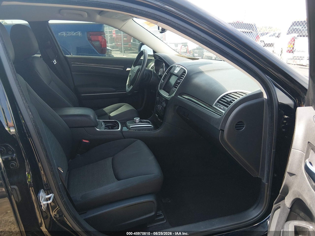 2019 CHRYSLER 300 TOURING · 5/11