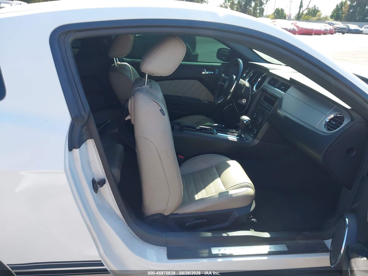 2012 FORD MUSTANG V6 PREMIUM · 5/11
