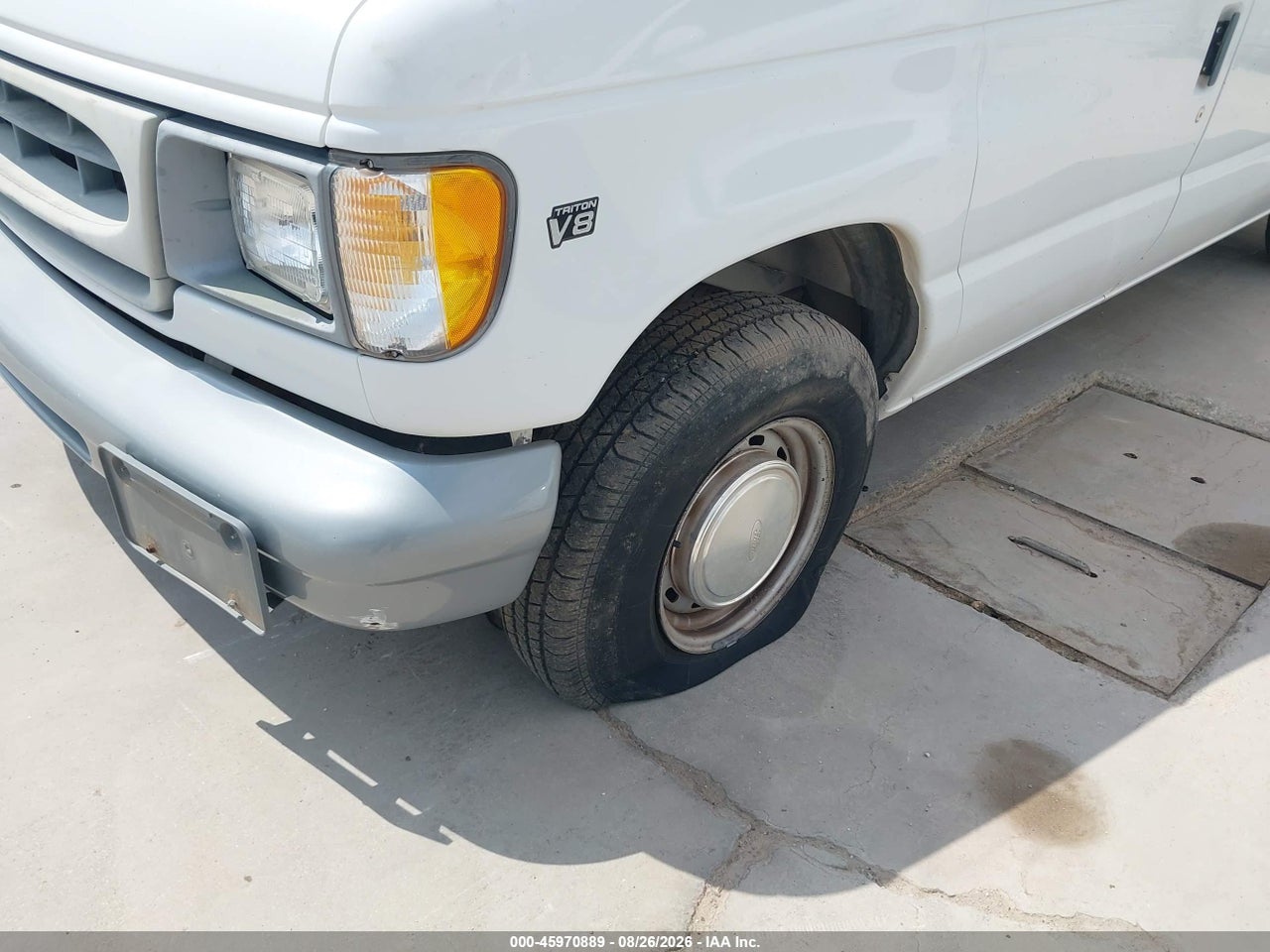 2000 FORD E-150 COMMERCIAL/RECREATIONAL · 6/11