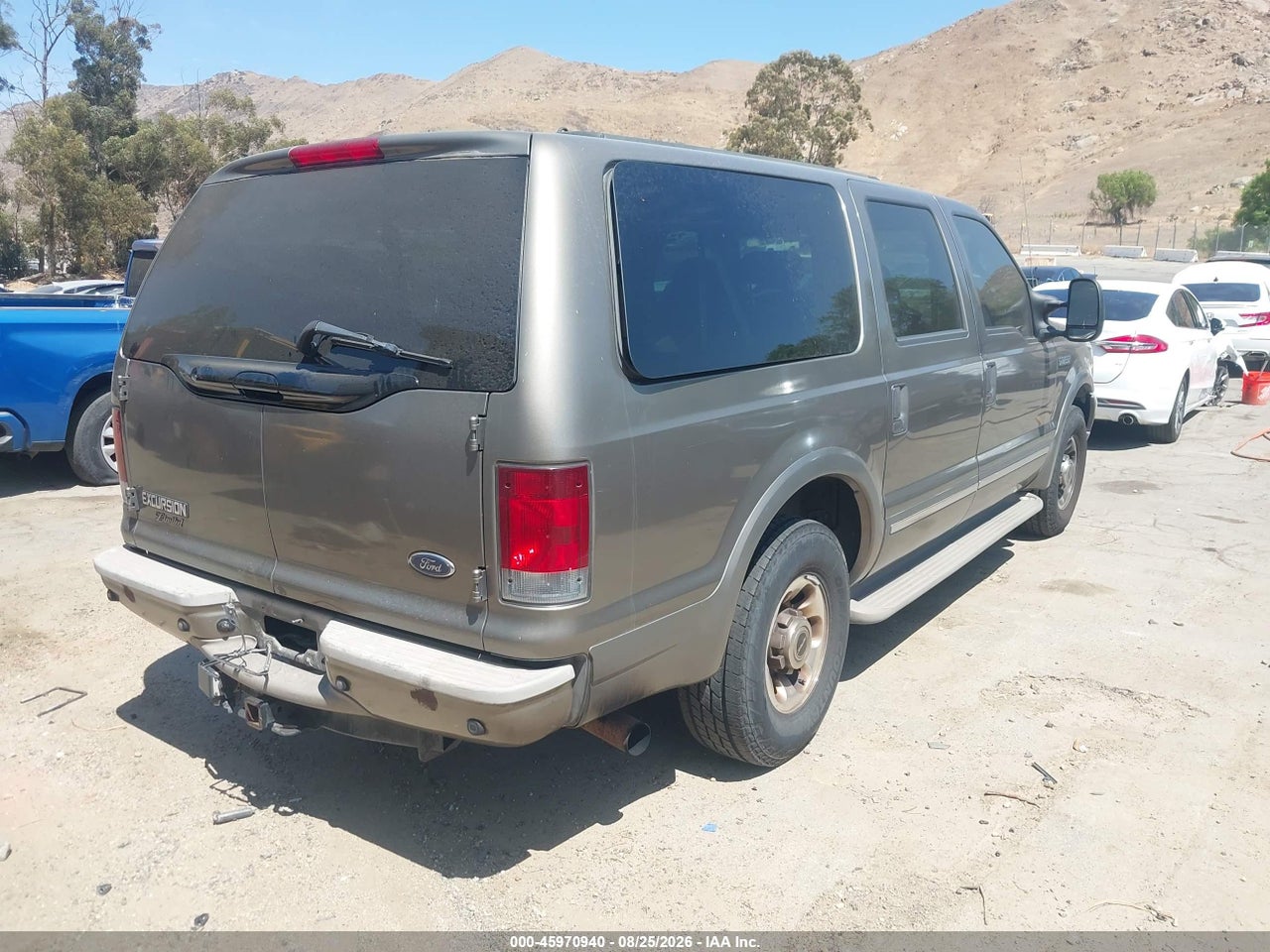 2003 FORD EXCURSION LIMITED · 4/11