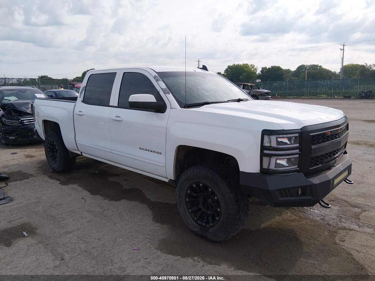 3GCUKREH9FG****** · 2015 CHEVROLET SILVERADO 1500 LT
