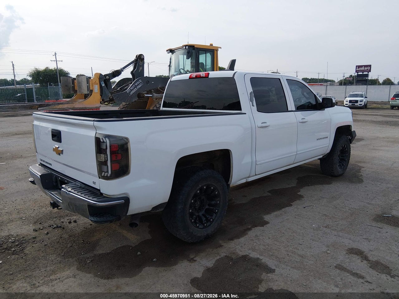 2015 CHEVROLET SILVERADO 1500 LT · 4/8
