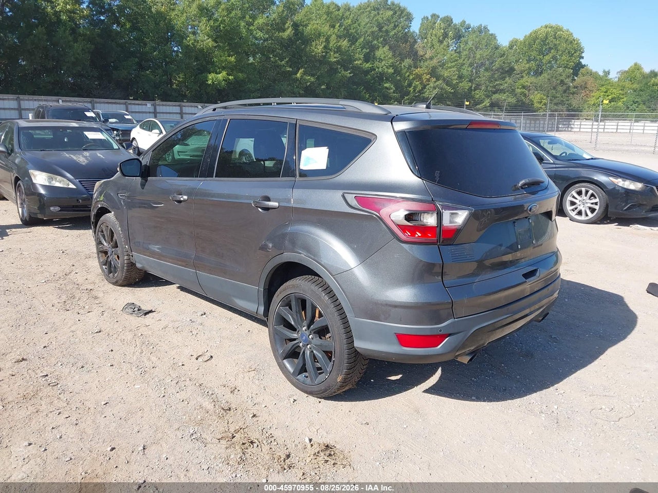 2017 FORD ESCAPE TITANIUM · 3/10