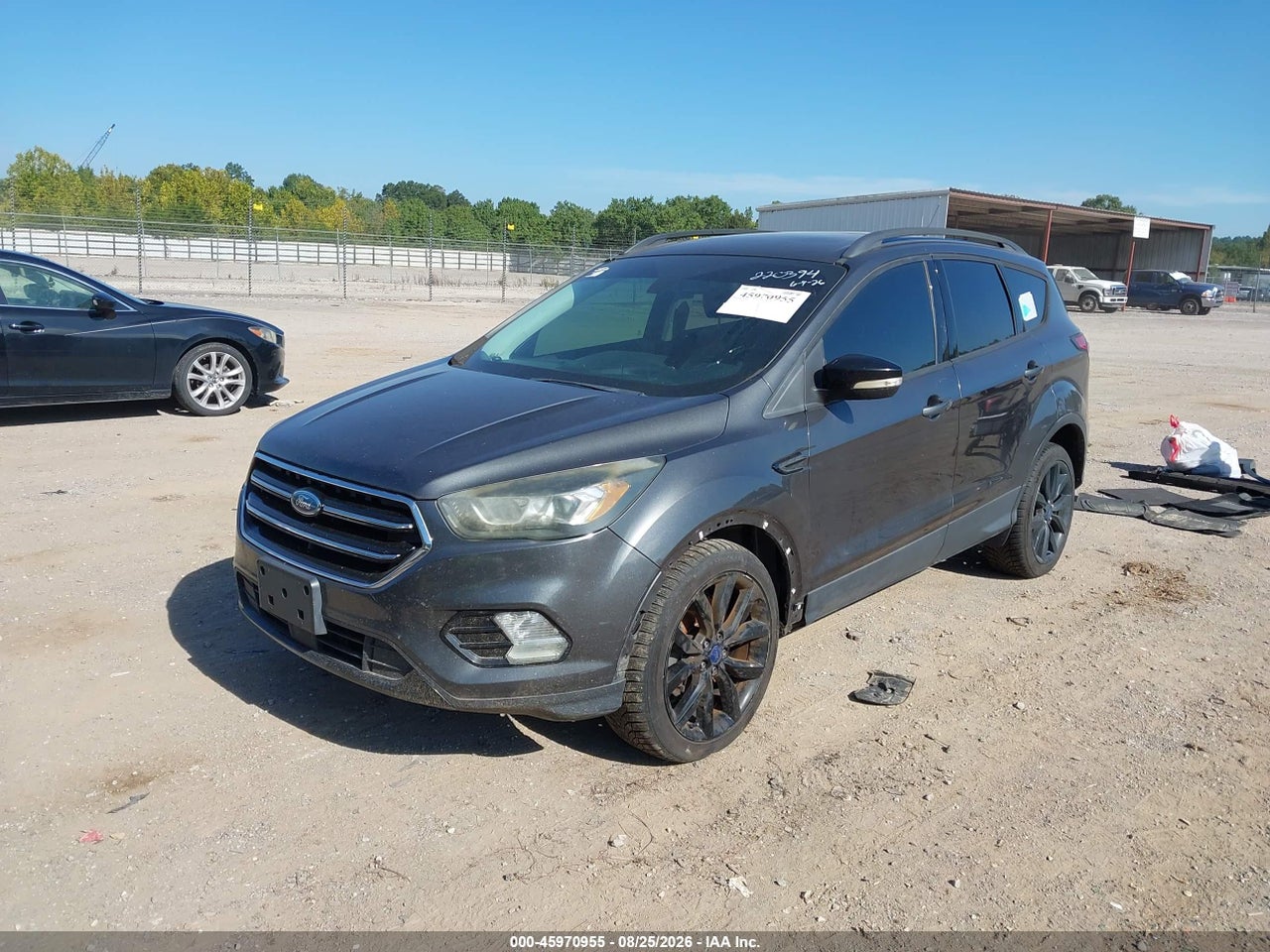 2017 FORD ESCAPE TITANIUM · 2/10