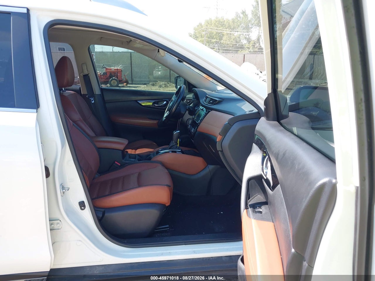 2018 NISSAN ROGUE SL · 5/11