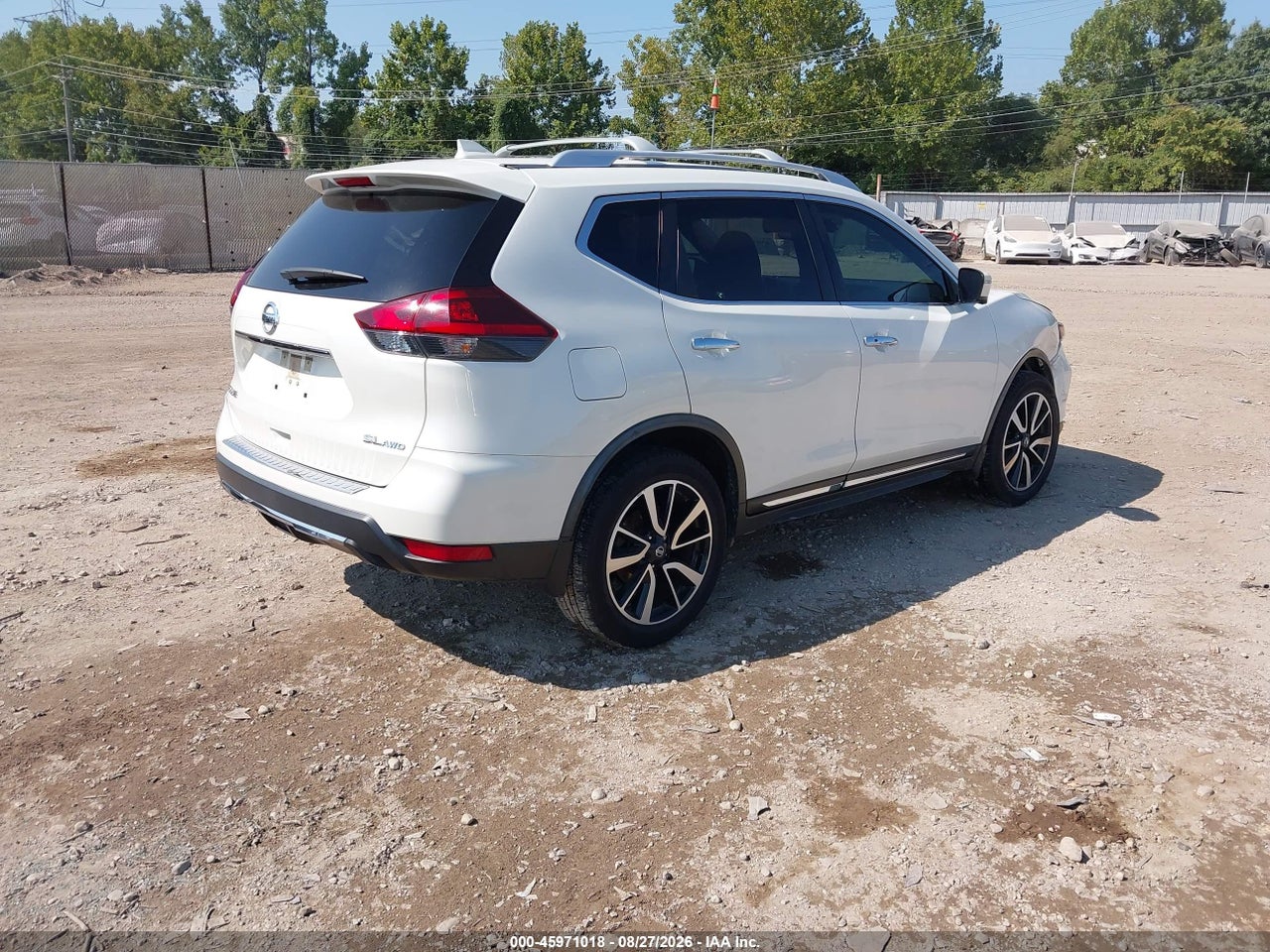 2018 NISSAN ROGUE SL · 4/11