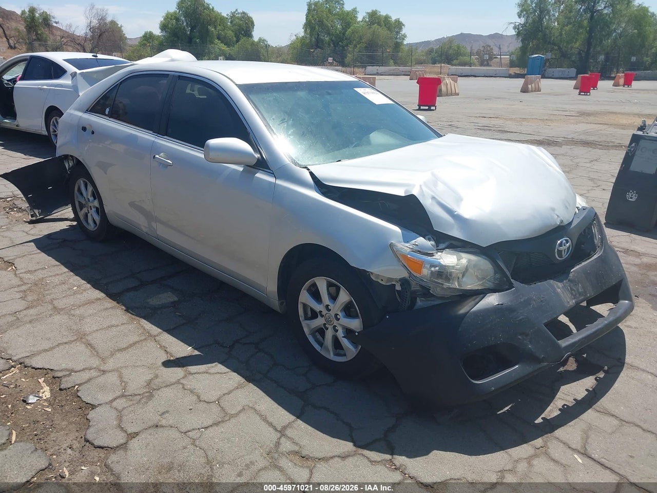 4T1BF3EK1BU****** · 2011 TOYOTA CAMRY LE