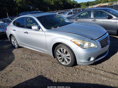 2012 INFINITI M35H