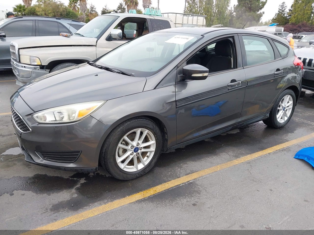 2017 FORD FOCUS SE · 2/11