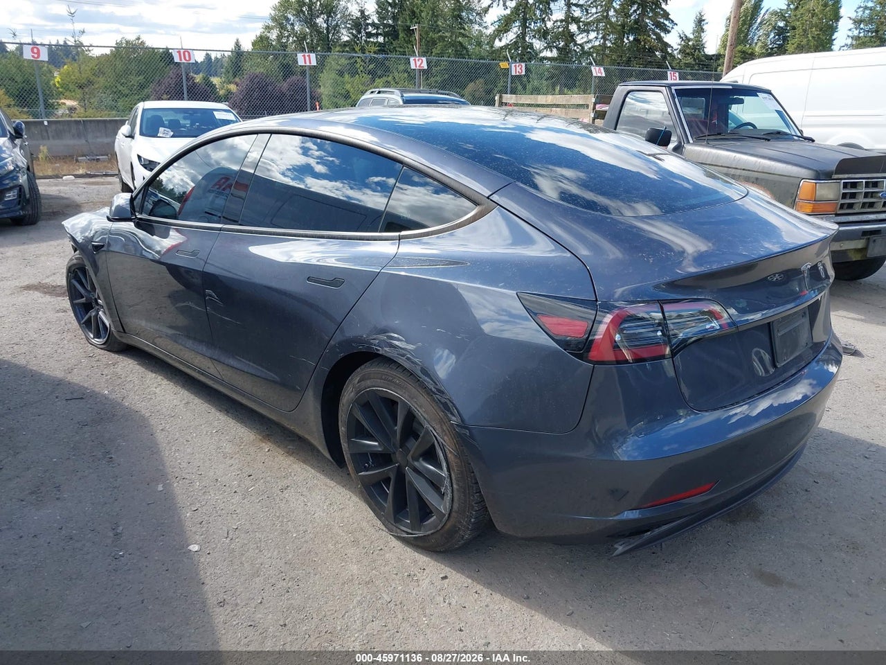 2023 TESLA MODEL 3 REAR-WHEEL DRIVE · 3/10