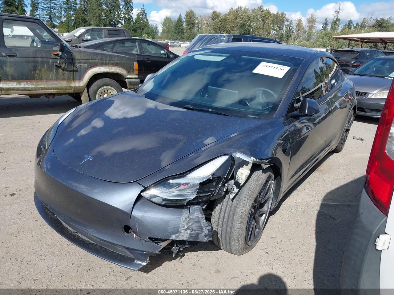 2023 TESLA MODEL 3 REAR-WHEEL DRIVE · 2/10