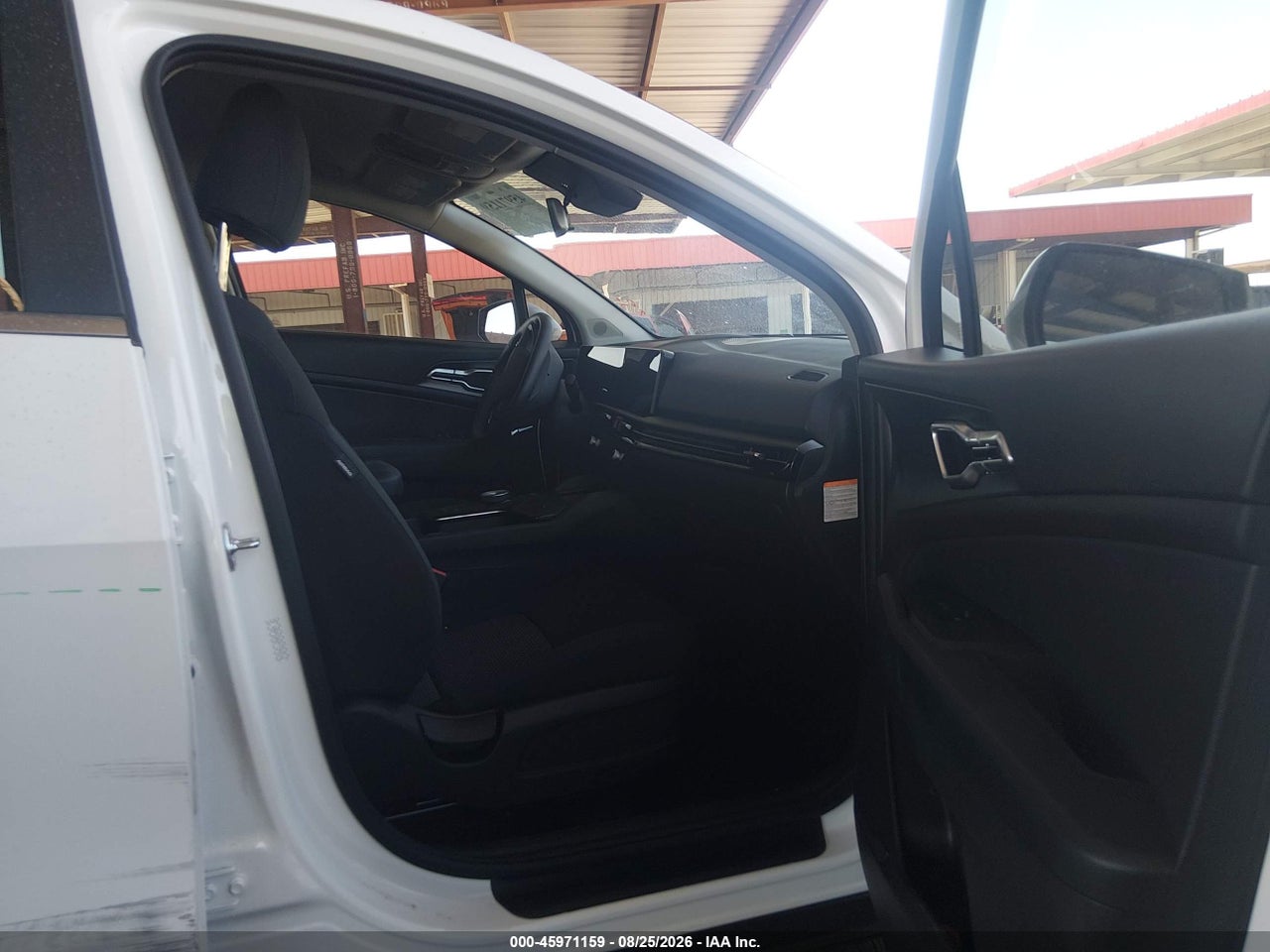 2026 KIA SPORTAGE HYBRID LX · 5/11