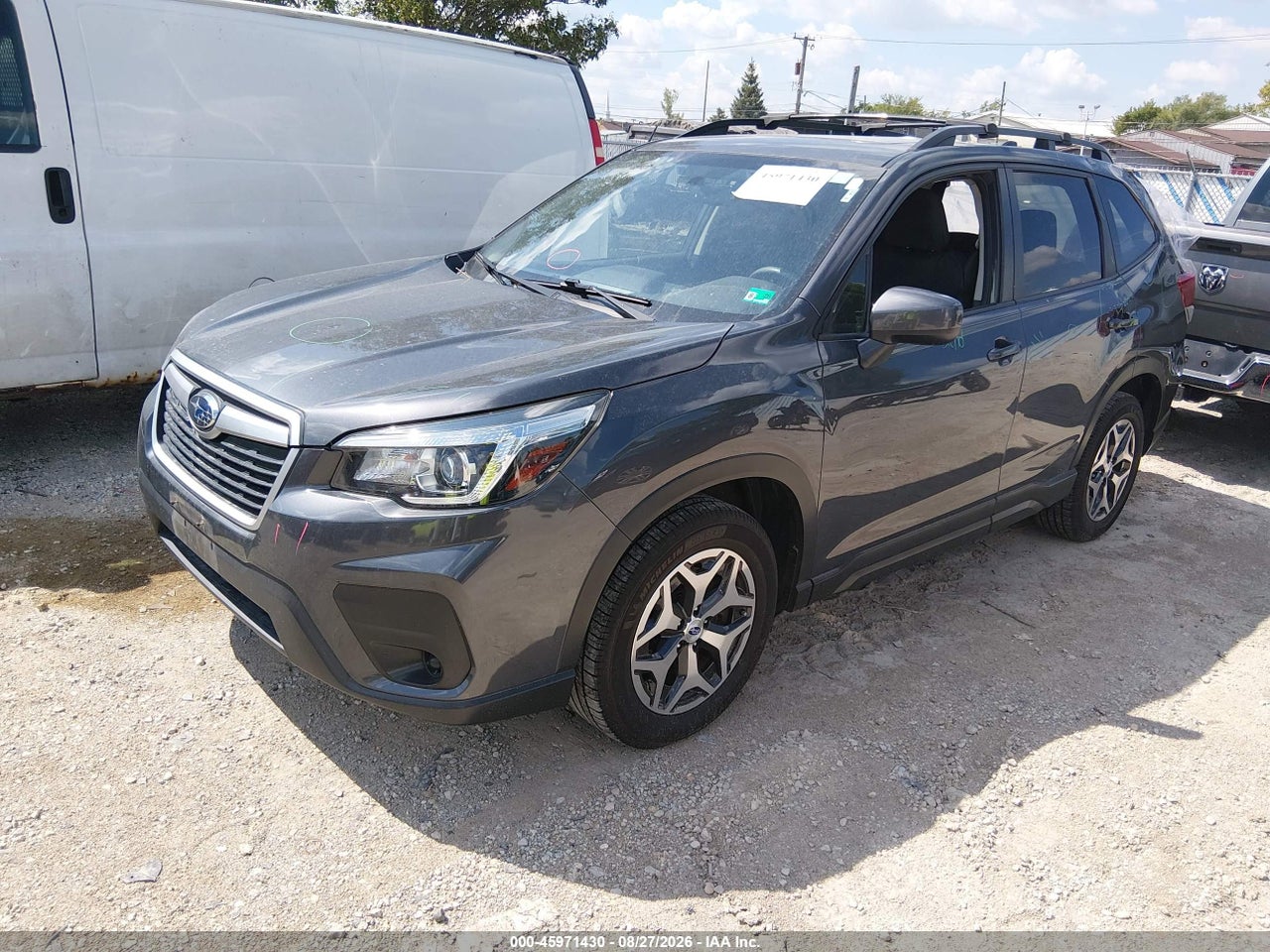 2020 SUBARU FORESTER PREMIUM · 2/11