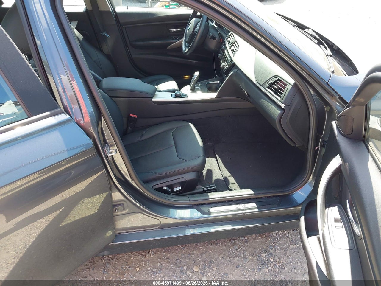 2016 BMW 320I XDRIVE · 5/11