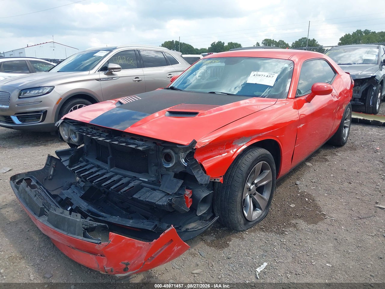 2016 DODGE CHALLENGER SXT · 2/10