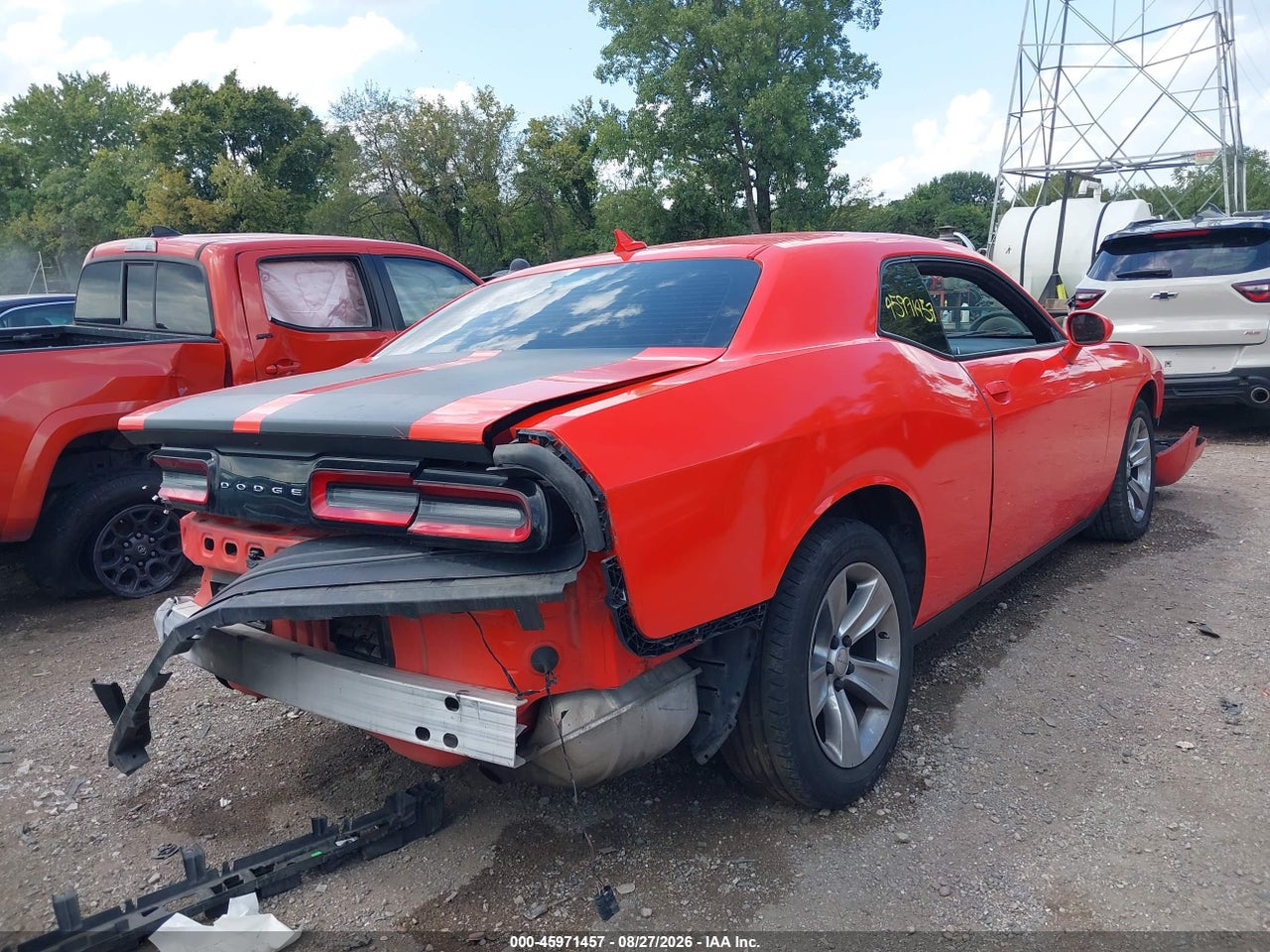 2016 DODGE CHALLENGER SXT · 4/10