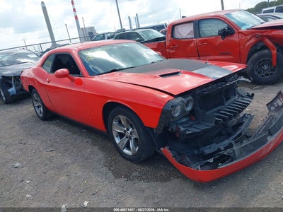 2016 DODGE CHALLENGER SXT