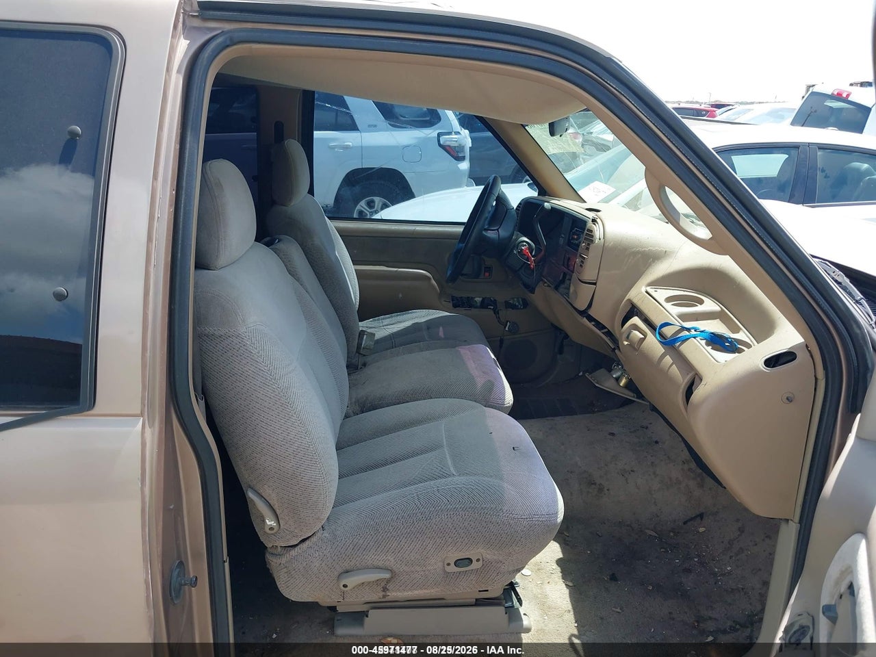 1996 CHEVROLET GMT-400 C1500 · 5/11