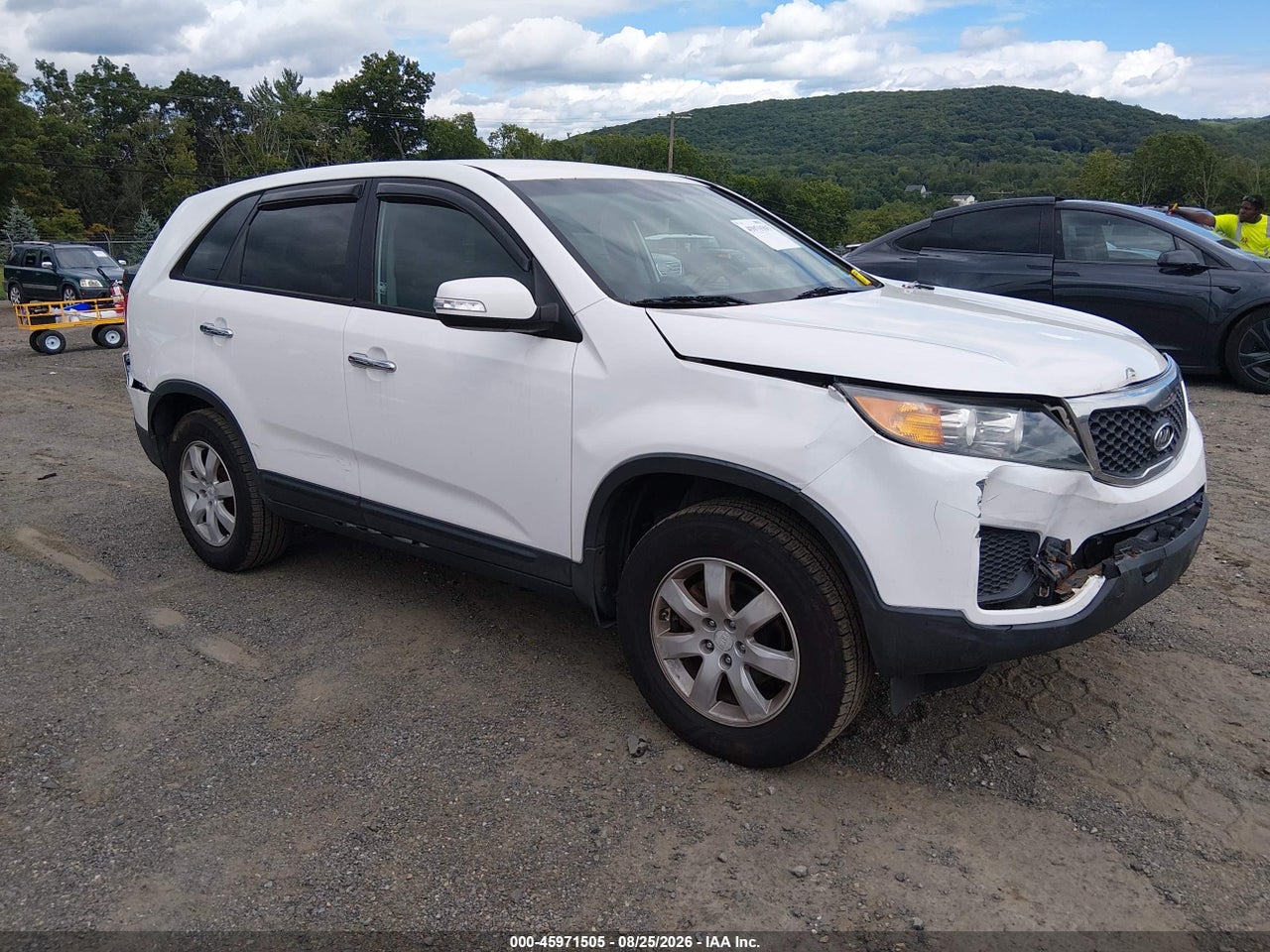 5XYKT3A14BG****** · 2011 KIA SORENTO LX