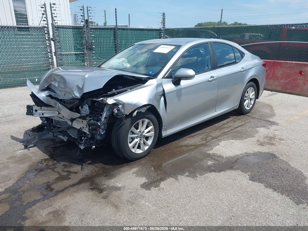 2025 TOYOTA CAMRY LE · 2/11