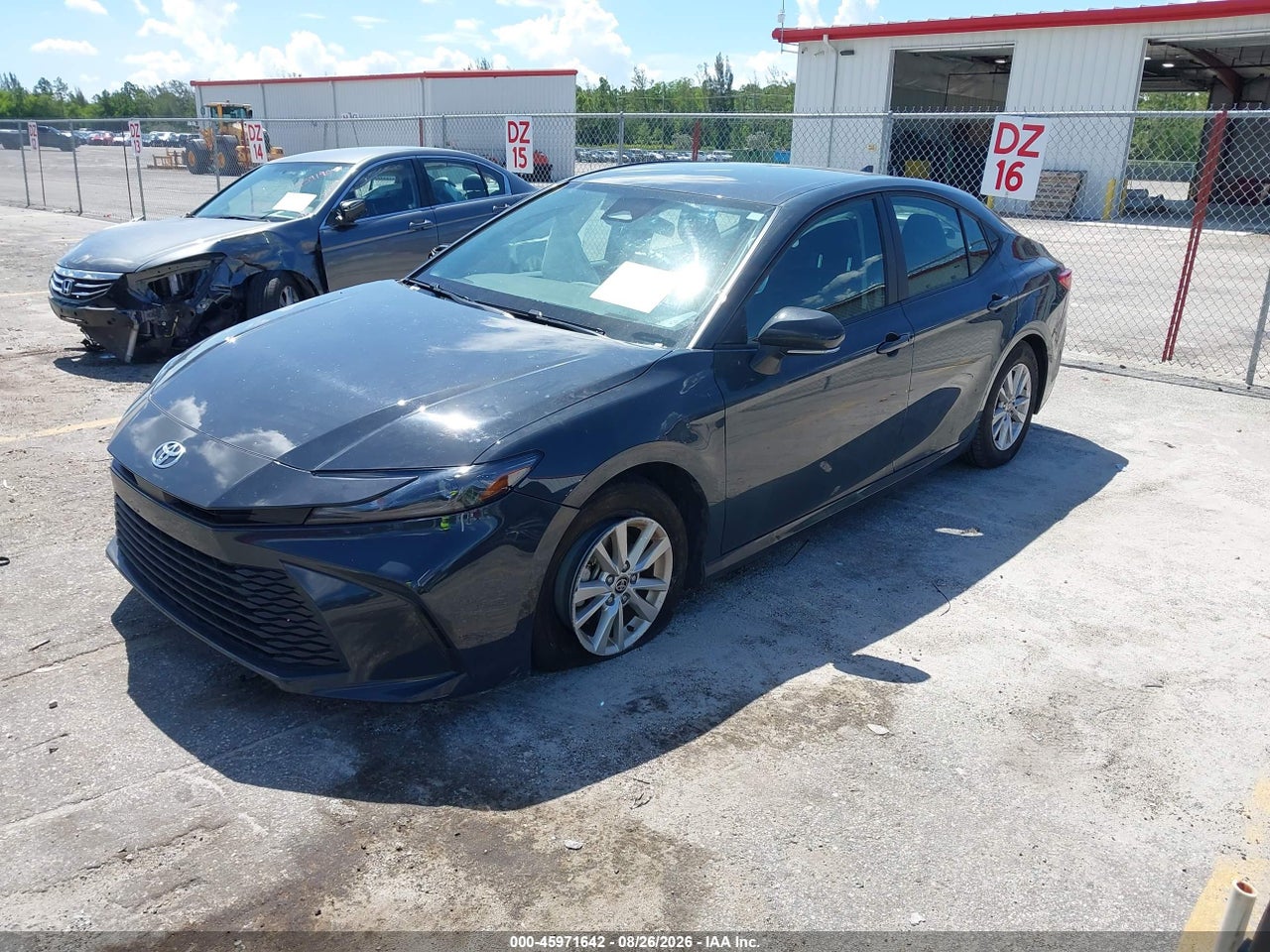 2025 TOYOTA CAMRY LE · 2/11