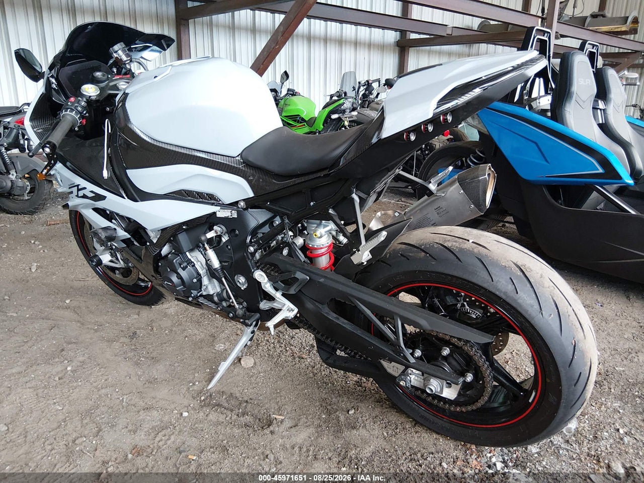 2024 BMW S 1000 RR · 3/10