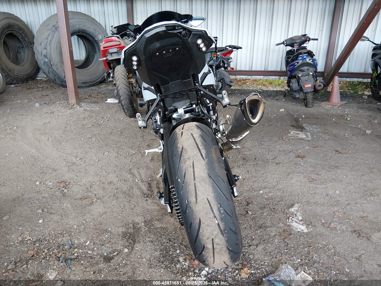 2024 BMW S 1000 RR · 6/10