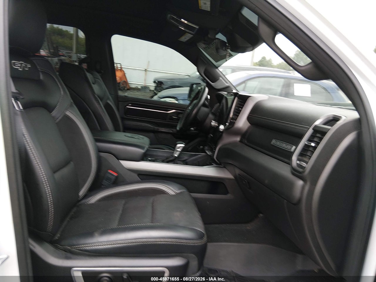2022 RAM 1500 LARAMIE  4X4 5'7 BOX · 5/10