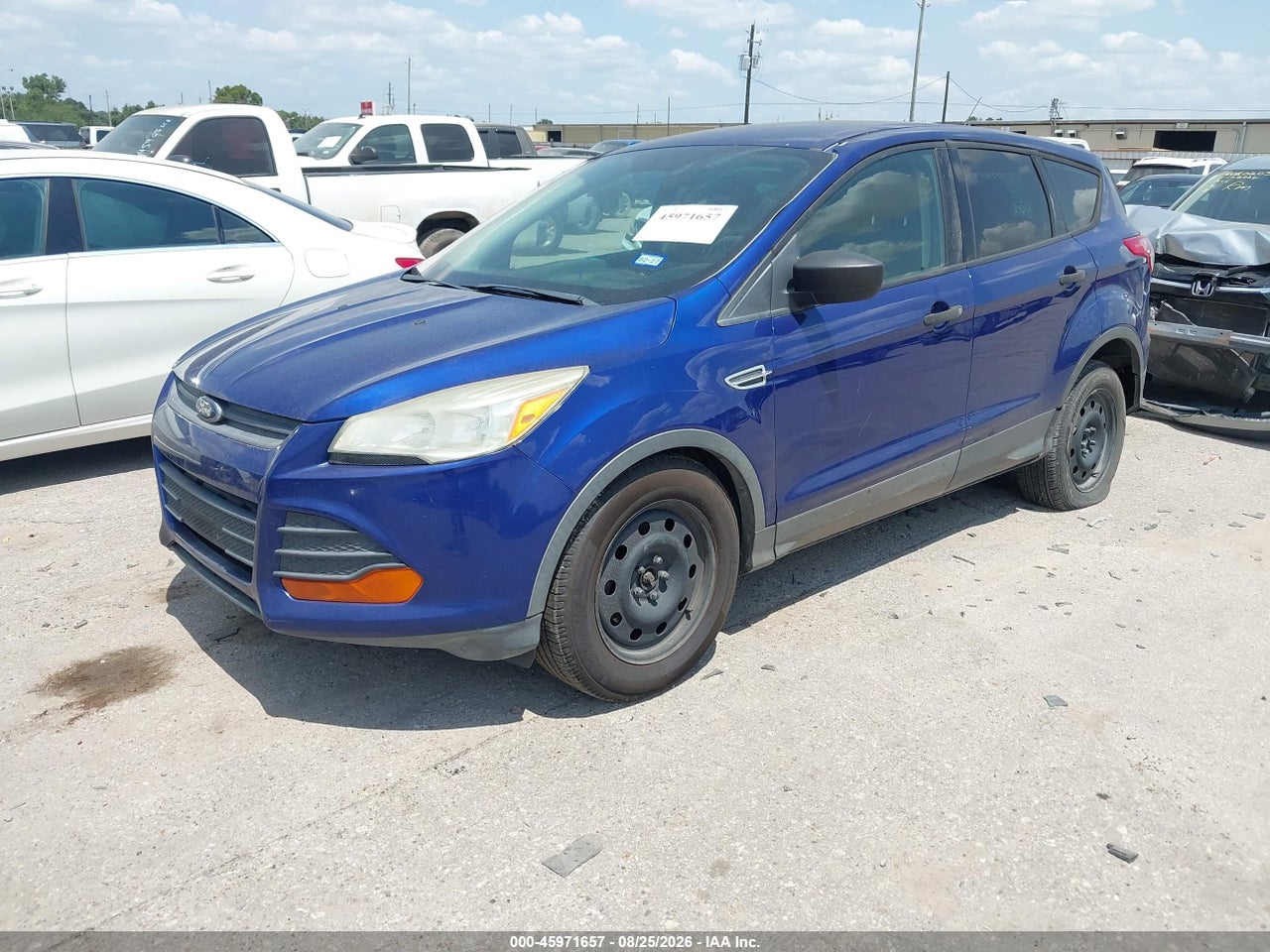 2015 FORD ESCAPE S · 2/11