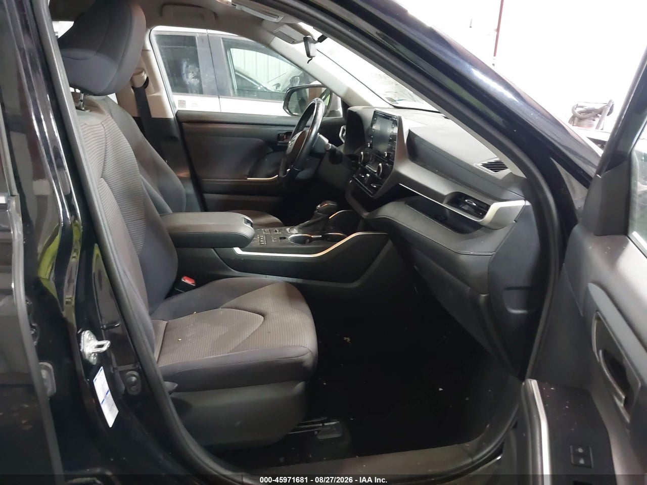 2020 TOYOTA HIGHLANDER LE · 5/10
