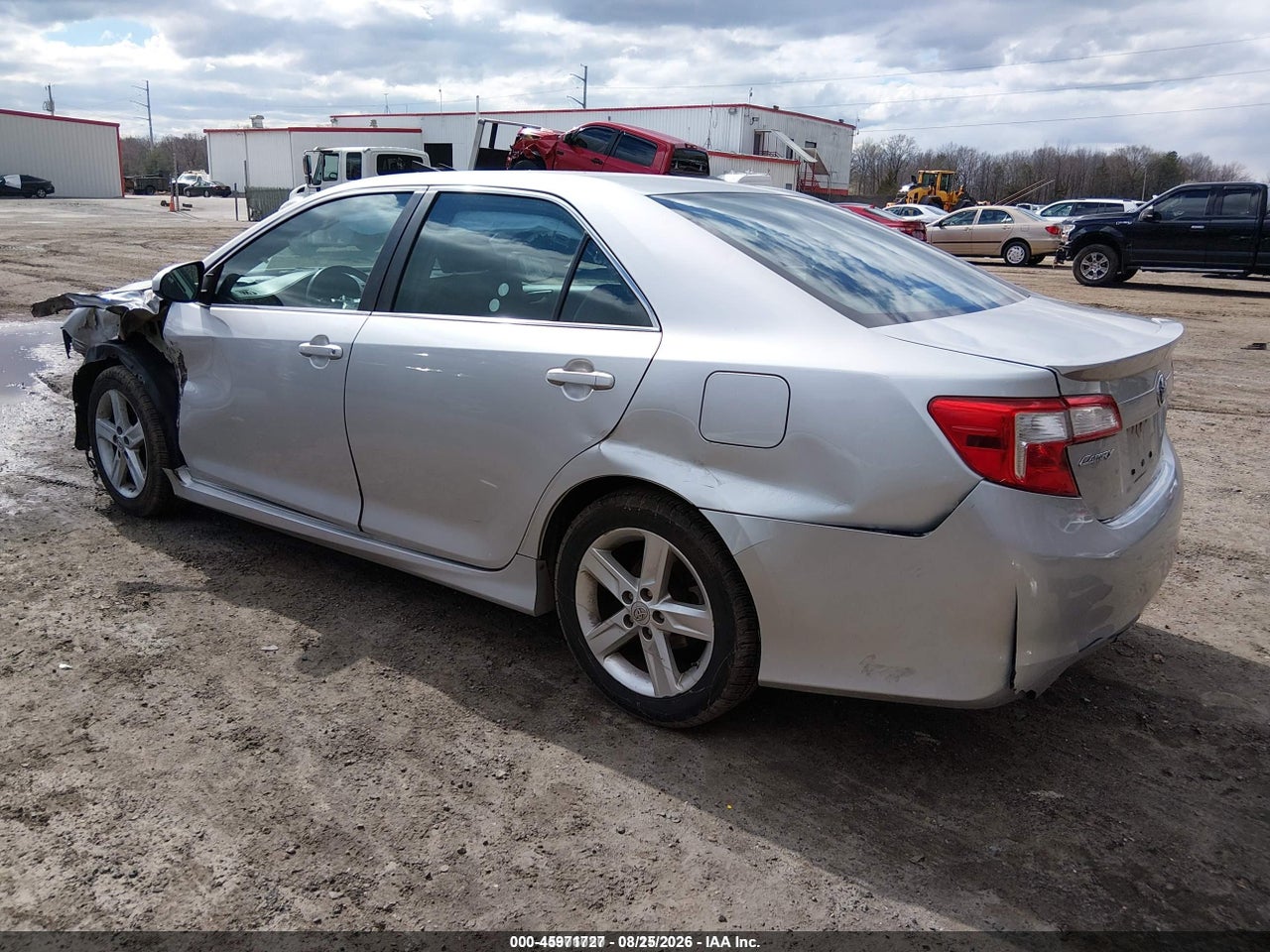 2013 TOYOTA CAMRY SE · 3/11
