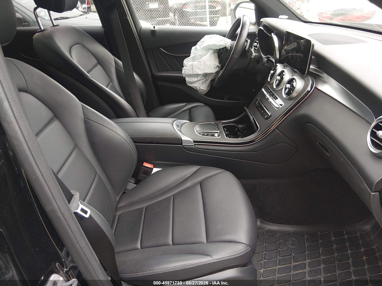 2022 MERCEDES-BENZ GLC 300 4MATIC SUV · 5/11