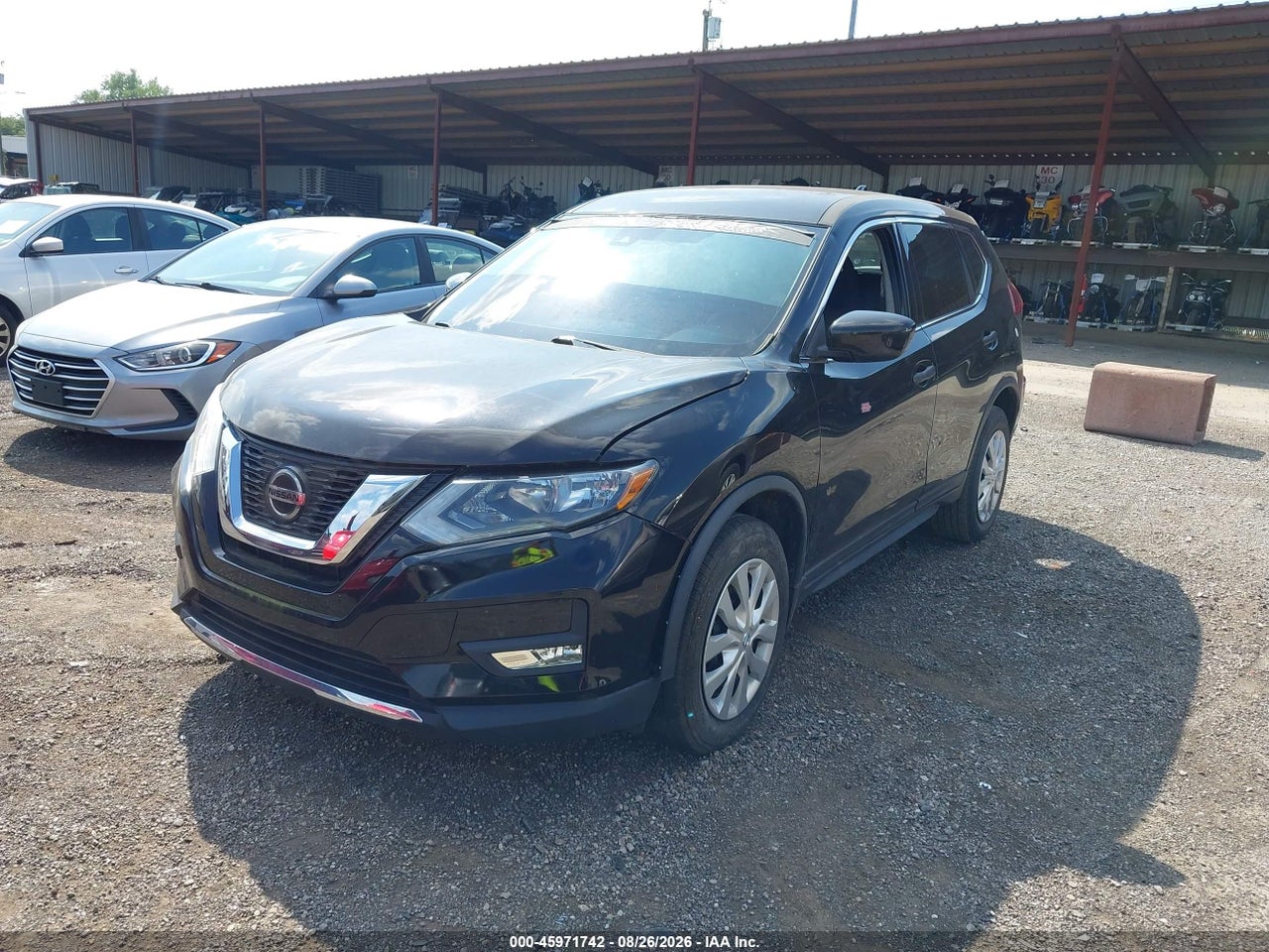 2019 NISSAN ROGUE S · 2/11