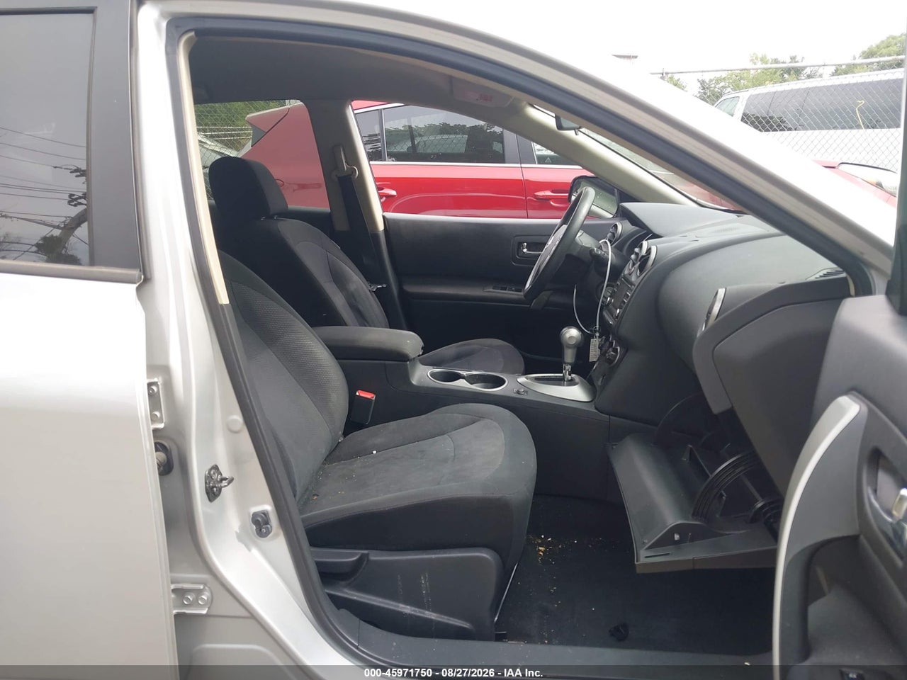 2015 NISSAN ROGUE SELECT S · 5/11