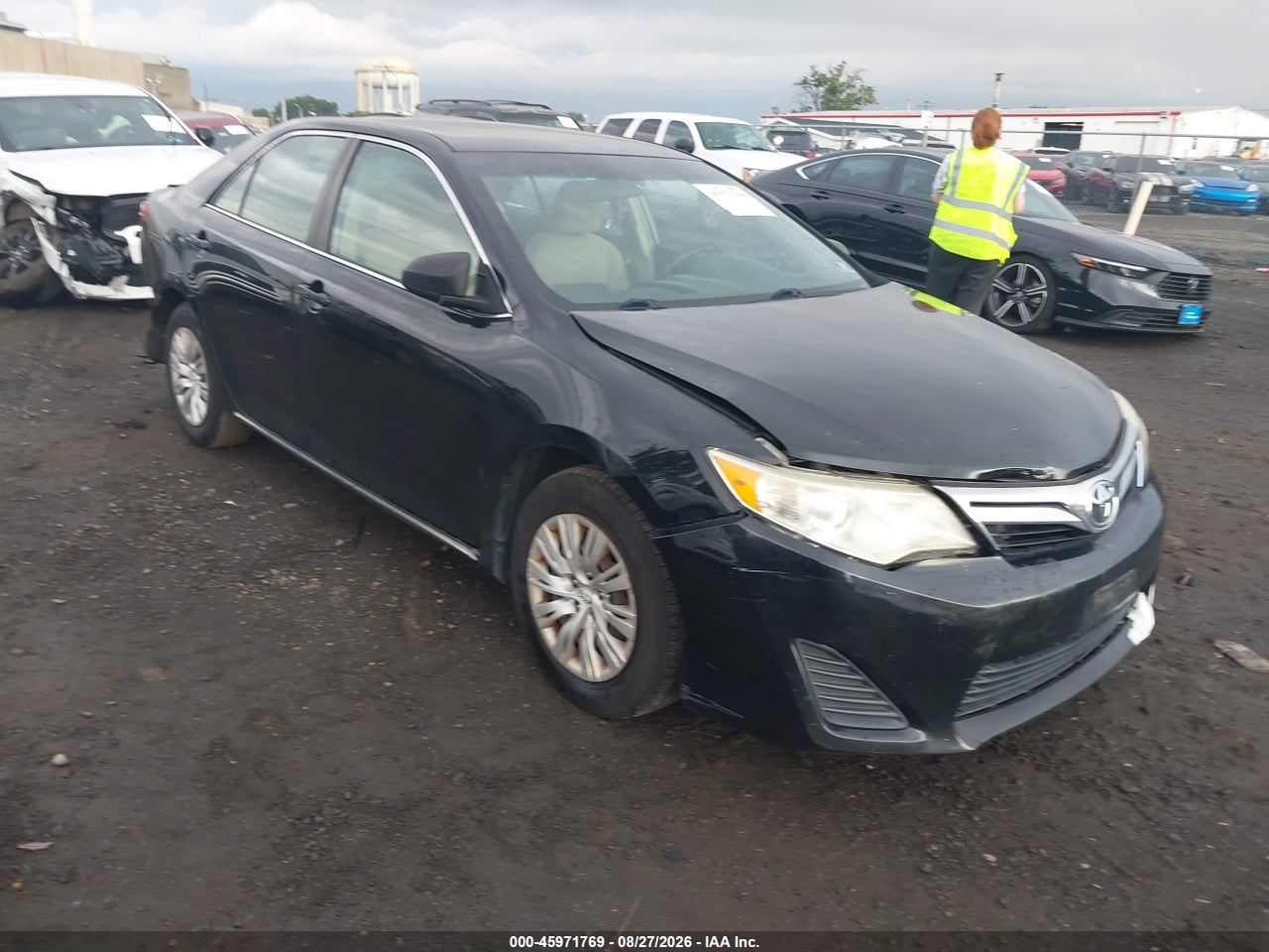 4T4BF1FK3ER****** · 2014 TOYOTA CAMRY LE