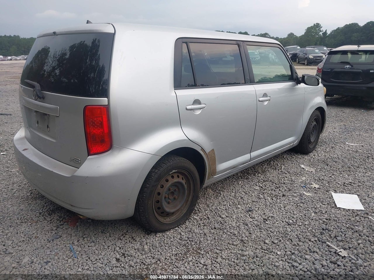 2010 SCION XB · 4/11
